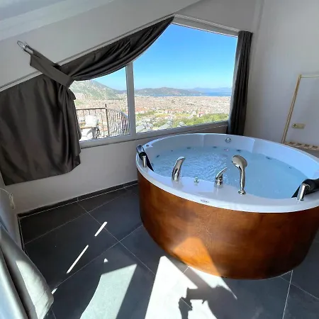 Fascinating With Jacuzzi And Balcony In * 费特希耶
